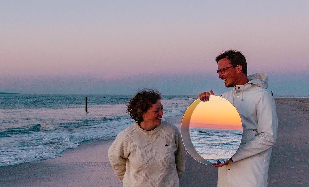 IMAGE: Photo - Jurjen & Ashley with round mirror